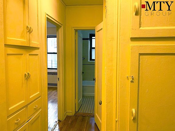 3rd image of 4216 80th St APT 3M