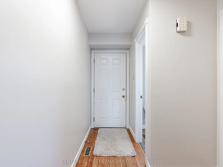 160 Conway Dr #7 — Photo 6