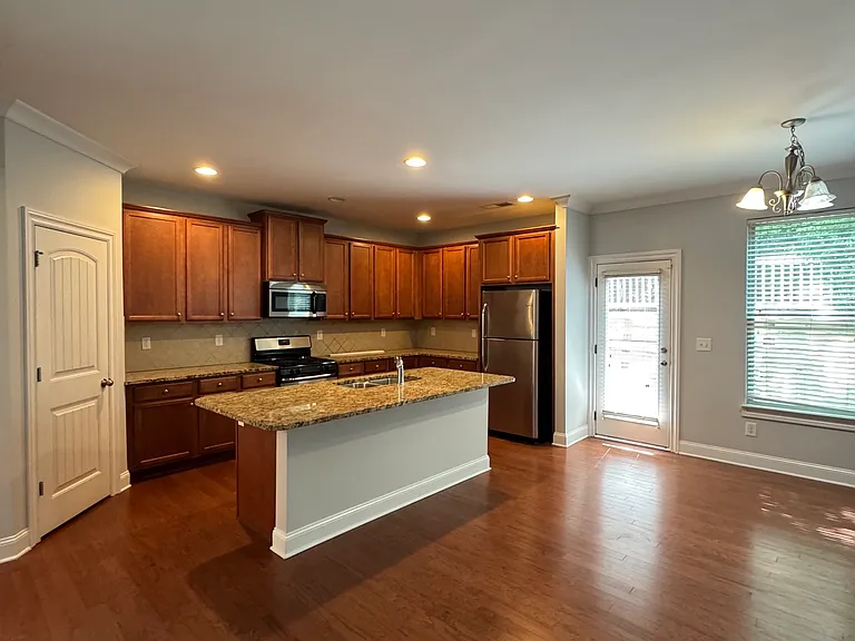 2860 Evan Manor Ln — Photo 5