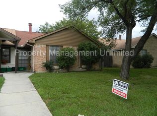 426 Liberty Pl, Grand Prairie, TX 75052