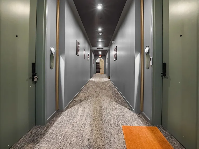 500 Merritt Ave #207 — Photo 3