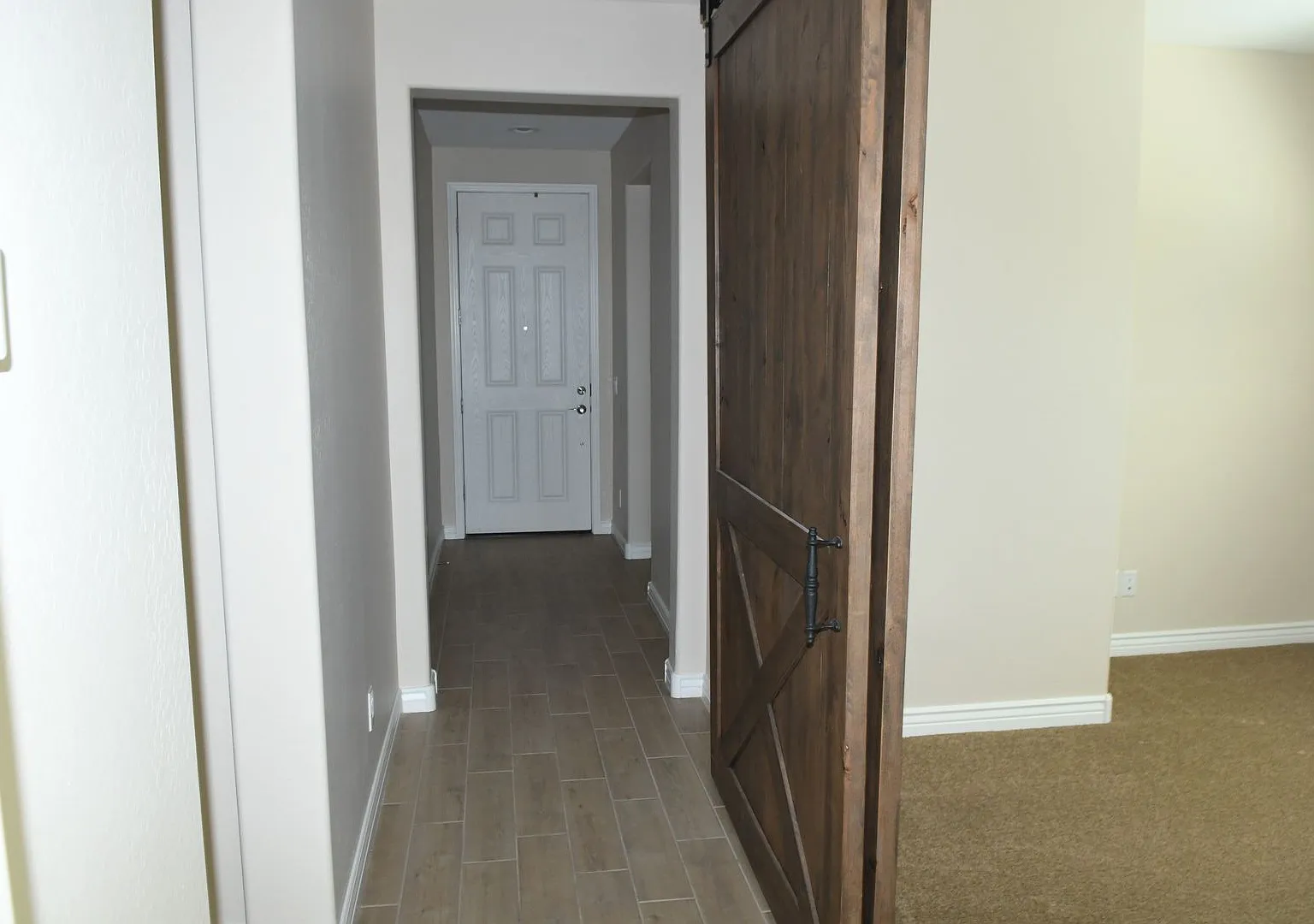 Ideal 3 Br+Den 2 Ba 2 Cg Home Near Happy Valley and Loop 303 in Surprise — Photo 4