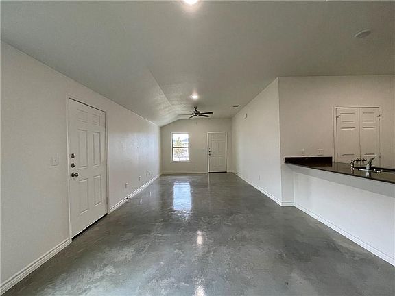 5th image of 2310 Zanoletti Ct #B