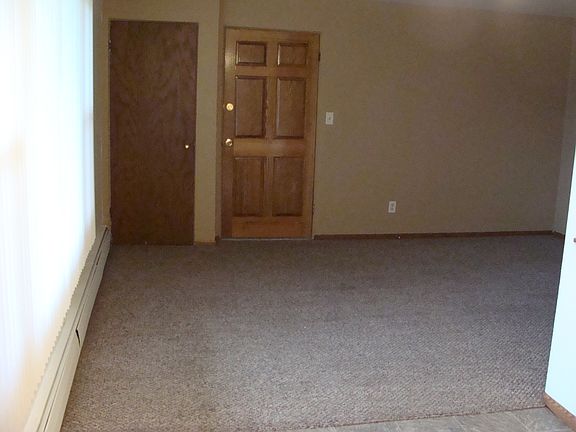 3rd image of 1024 Hunt Ave APT 5