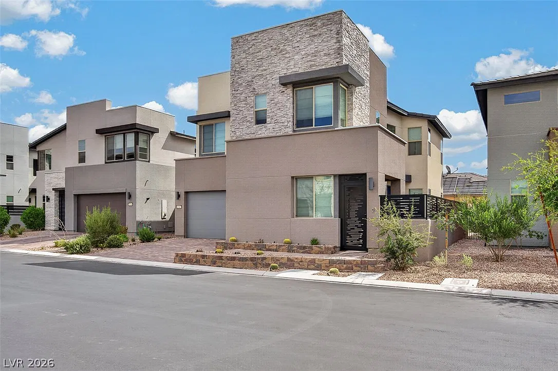 4 bed, 3.0 bath, 2417 sqft, $3,500 — Photo 3