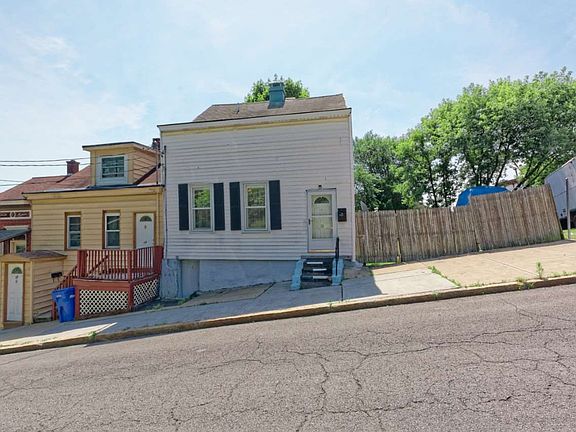 2nd image of 12 Sloan St