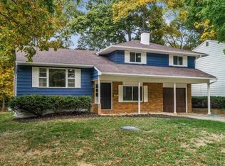 614 Woodsfield Dr, Columbus, OH 43214