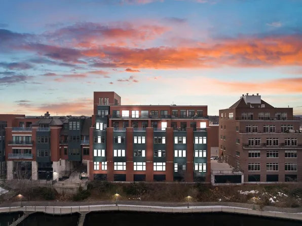 141 Rivers Edge Dr Suite 402, Traverse City, MI 49684