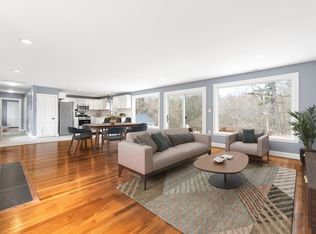 100 Maple St, Sherborn, MA 01770