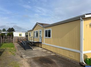 1732 Pine St NE #12, Silverton, OR 97381