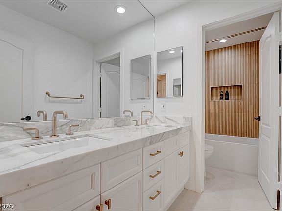 4th image of 8584 Myrtle Flag Ave