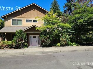3703 SW Vesta St, Portland, OR 97219