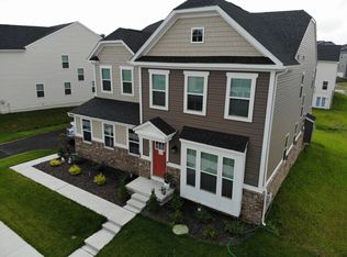 1102 Carpenter Dr, Romansville, PA 19320