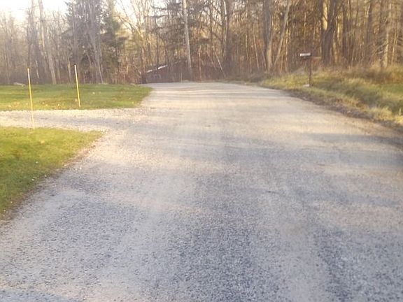 Exterior Neighborhood (street photo)
