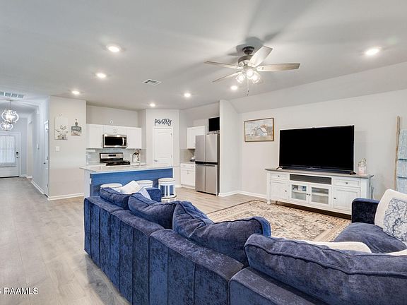 5th image of 1806 Highland Dr