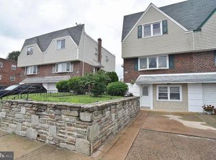 9040 Revere St, Philadelphia, PA 19152