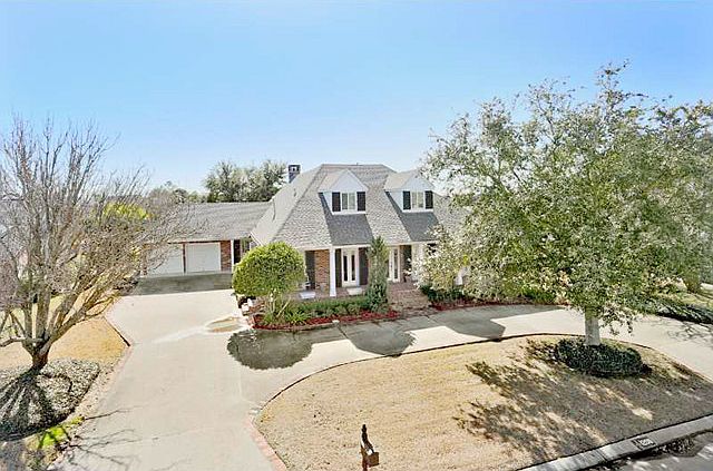 1st image of 1208 Lake Louise Dr
