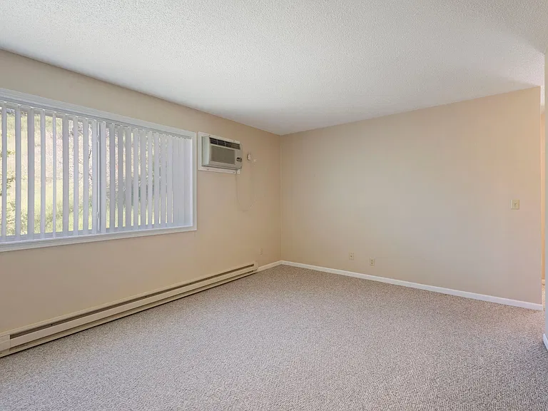 Canyon Estates Apartments — Photo 6