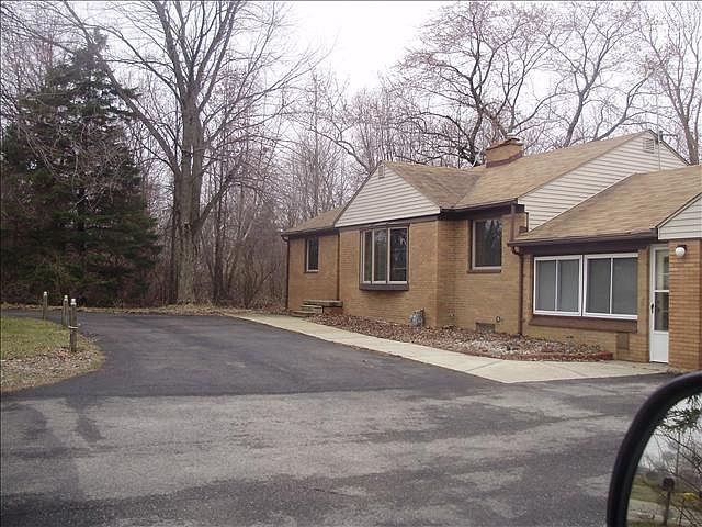 2nd image of 6785 N Monroe St