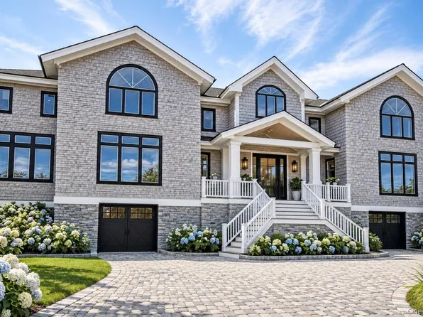 605 Dune Road, Westhampton, NY 11977