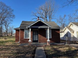 7924 Agnes Ave, Kansas City, MO 64132