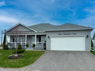 1 Sinclair Cres, Ramara, ON L3V8J9