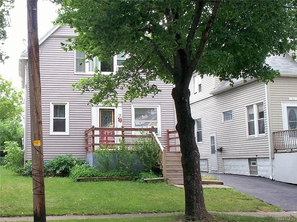 1st image of 19 Dirkson Ave