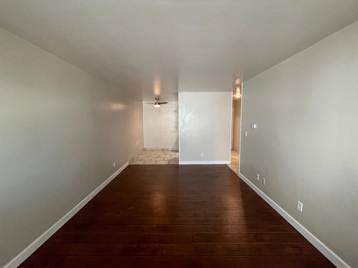 2425 N Oakland Ave — Photo 4