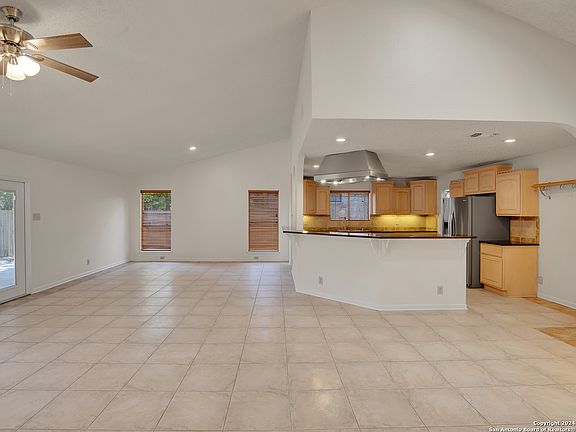 5th image of 16718 Turkey Point St