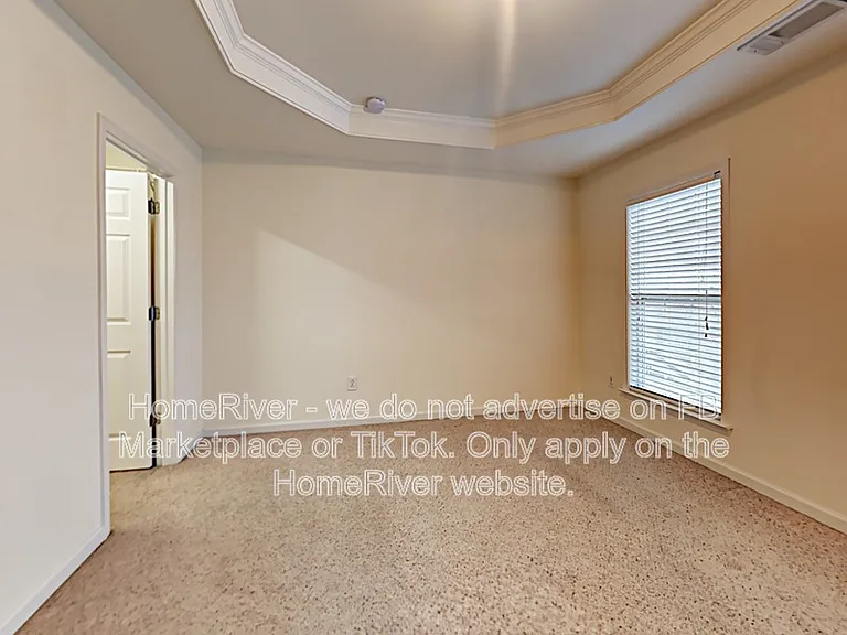 2329 Limehurst Dr NE — Photo 11