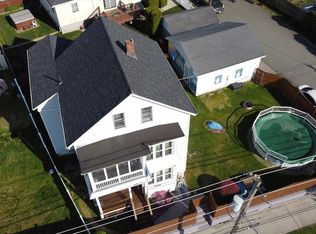 1264 Plymouth Ave, Fall River, MA 02721