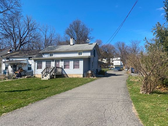 2nd image of 102 Myrtle Ave