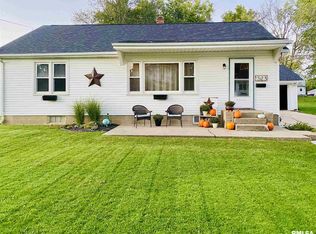 523 E South St, Knoxville, IL 61448