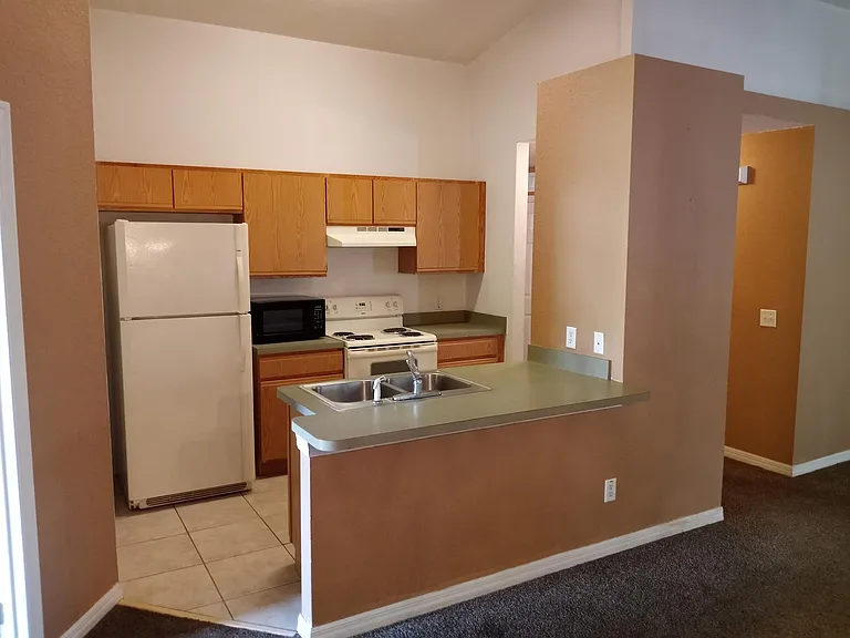 120 Eagle Point Blvd — Photo 5