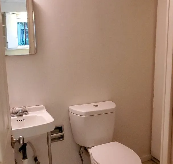 715 N Forest St — Photo 15
