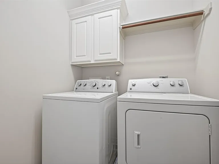10134 Holly Chase Dr — Photo 24