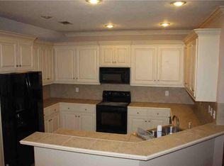 206 Old Town Ln, Brandon, MS 39042