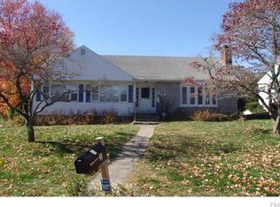 3 Stonewall Ln, Trumbull, CT 06611