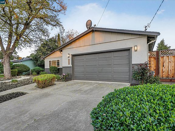 3rd image of 1590 Laverne Way