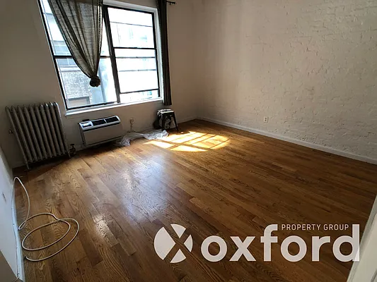 Rented by Oxford Property Group | media 5