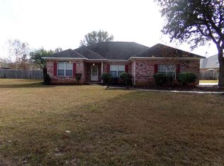 2632 Barefoot Creek Cir, Navarre, FL 32566