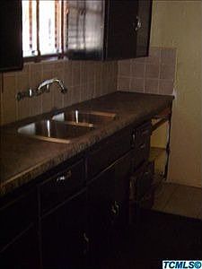 2nd image of 1000 E Apricot Ave