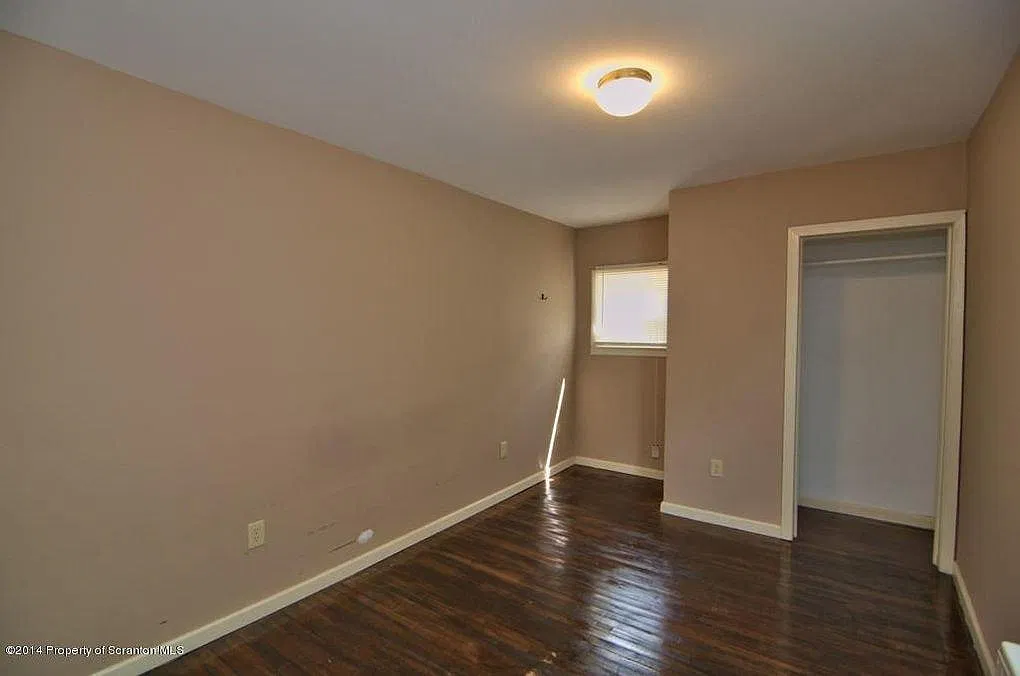 2 bed, 850 sqft, $1,400 — Photo 2