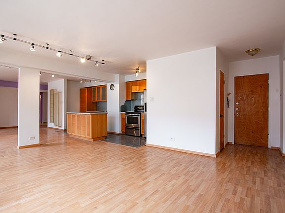 3rd image of 7355 S South Shore Dr APT 305