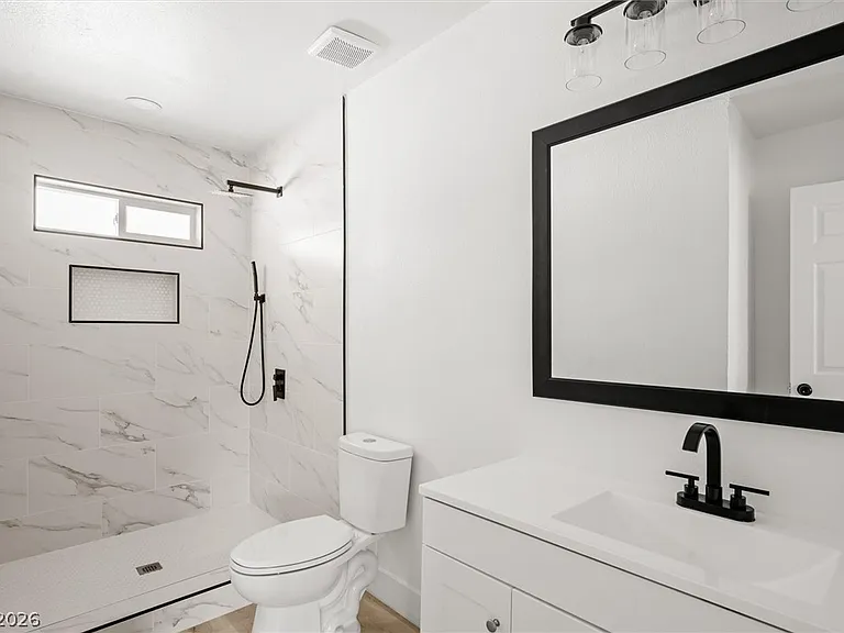 623 N 10th St #D — Photo 11