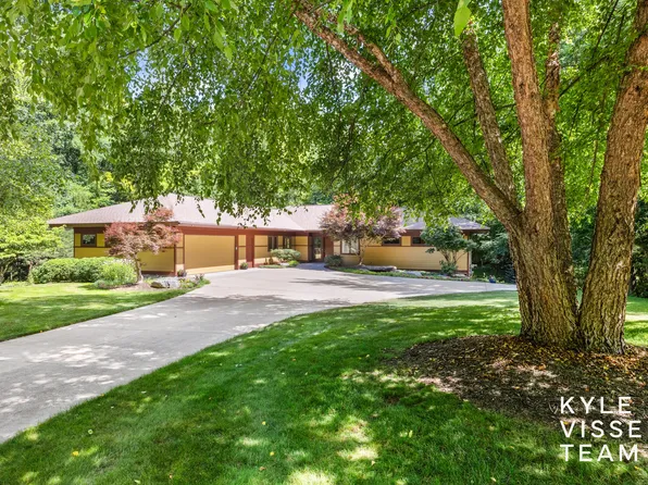 4444 Oak River Dr NE, Grand Rapids, MI 49525