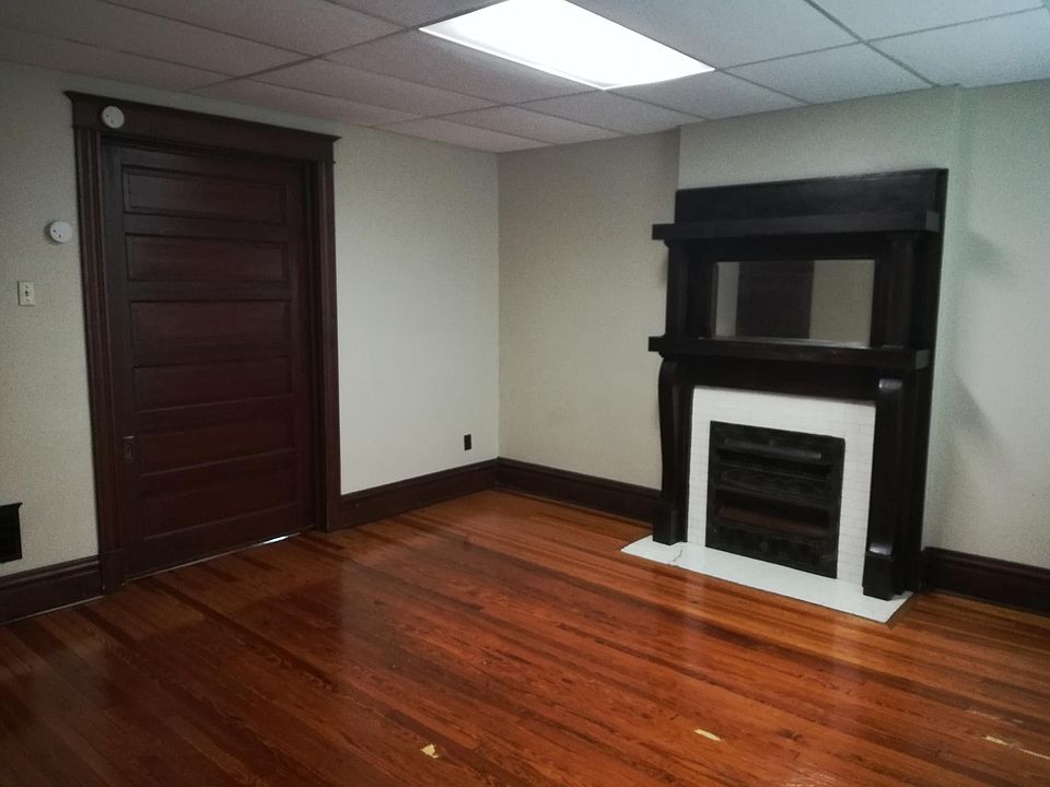 1st image of 4119 Juniata St #A