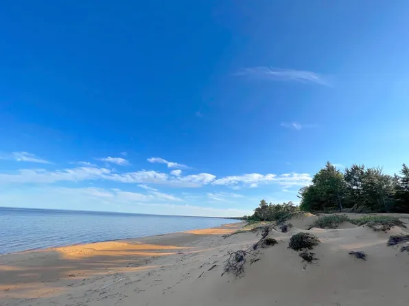 13 N Lakeside Row, Paradise, MI 49768