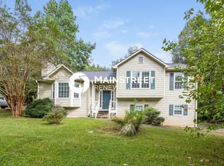 379 Nottingham Dr, Douglasville, GA 30134