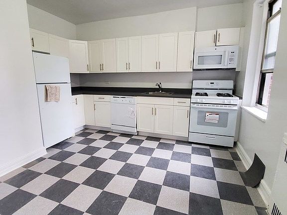 5th image of 47-50 41st St #3C